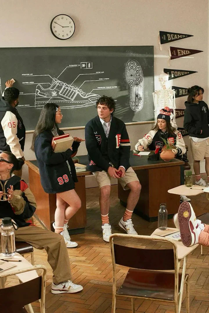 Back to School 2025 з персоналізованими виробами зі шкіри